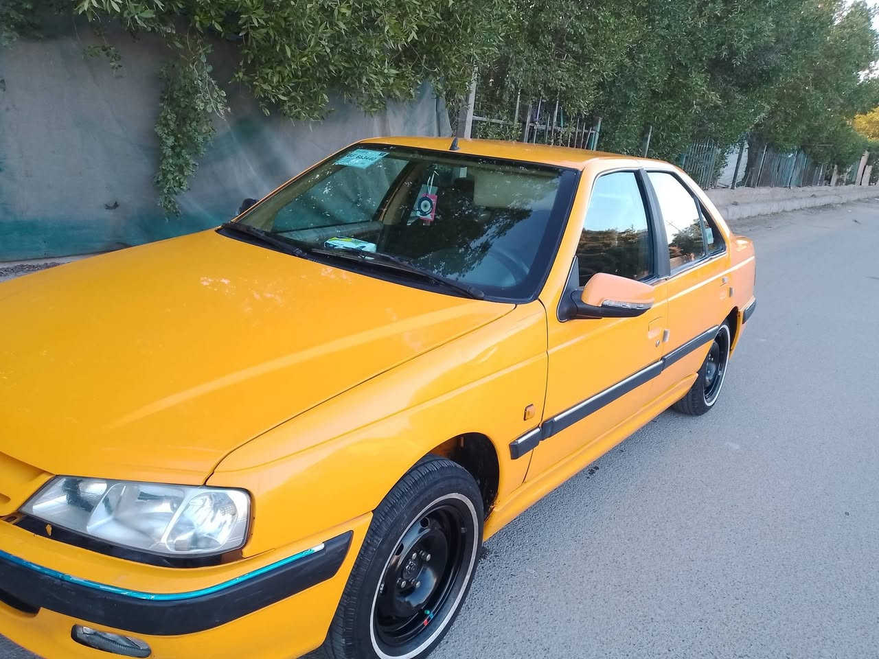 سلام عليكم للبيع او مراوس بيجو  موديل 21 رقم بغداد مبدل بدي كامل اثر حادث السياره جاهزه من كلشي كير ومكينه تبريد ثلج تدفئه شغاله العنوان بغداد 
*********** اتصال او واتساب موجود
