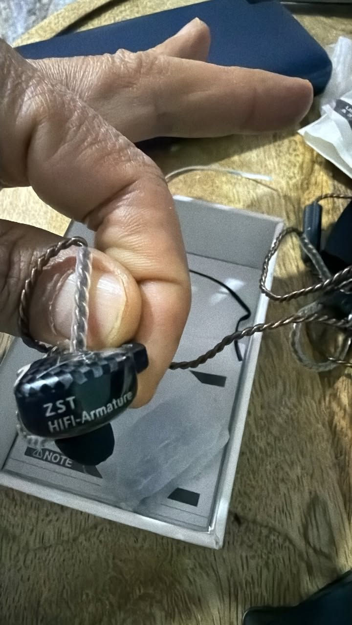 ايربوت بهذا الشكل ب 10 الف


**إذا كنت صاحب هذا الإعلان وتريد حذفه لأي سبب، رجاءا أرسل رسالة إلى الدعم الفني**