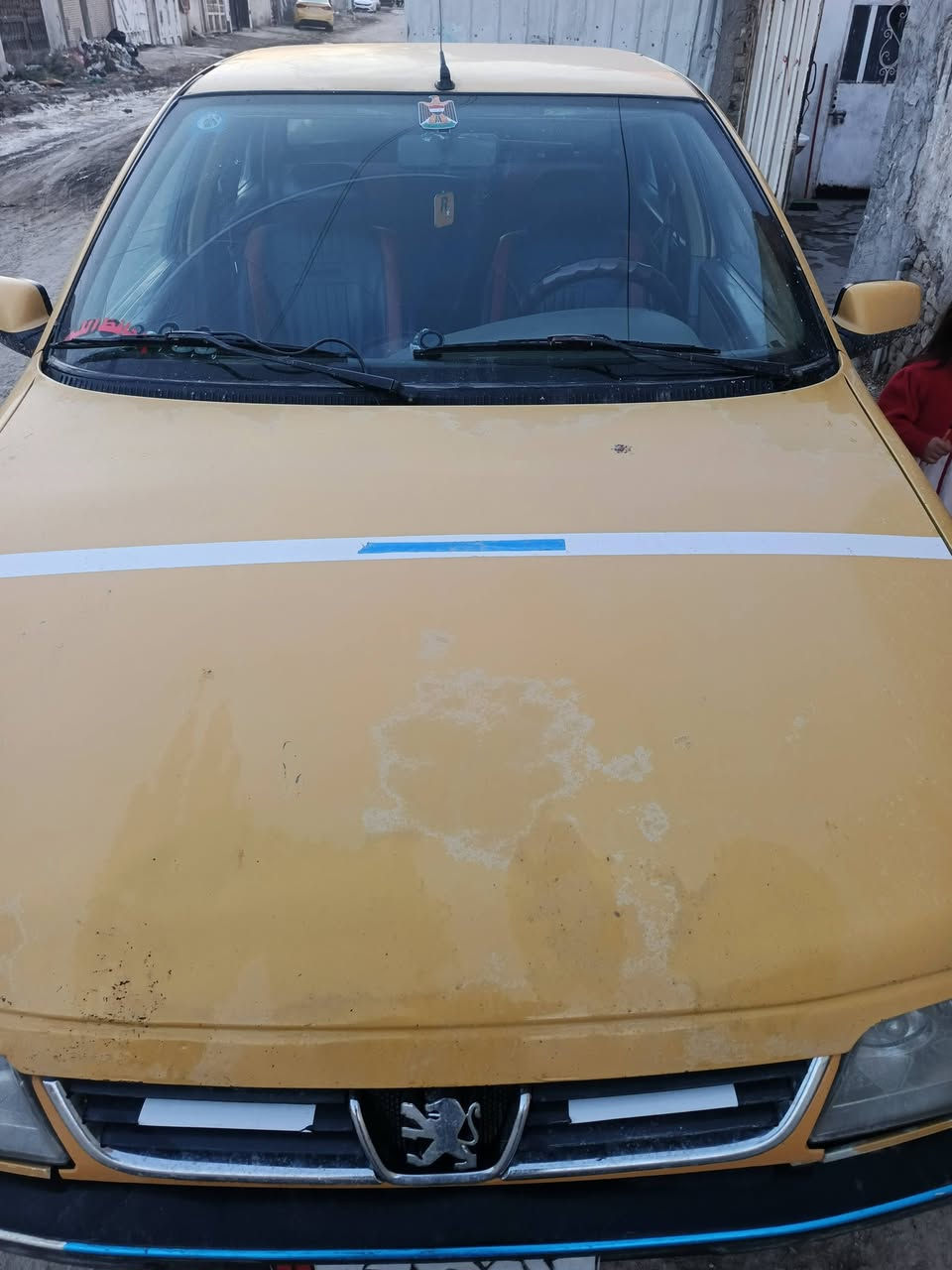 بيجو لبيع مديل2012 سعر 30بيه مجال*********** مده التحويل ثاني يوم مكانها حله حي المهندسين سياره بيها جرادات بنين وقماره والقبق جنطه
