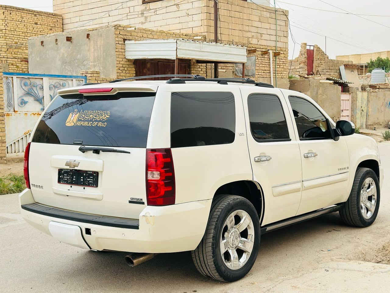 تاهو ادوات اعلى فئة LTZ
موديل ٢٠٠٨ 
دخول سياحة 
كفالة عامه من كص وصبغ وضربه
مكينة كير كفاله
حدادية جديدة كارتون
مواصفات فووول
حجر بيئه بلاد 
السيارة ع البلاد كلها
سعرها ١١٠ وبيها مجال للشراي
العنوان ذي قار

***********

***********‬‏ واتساب فقط
