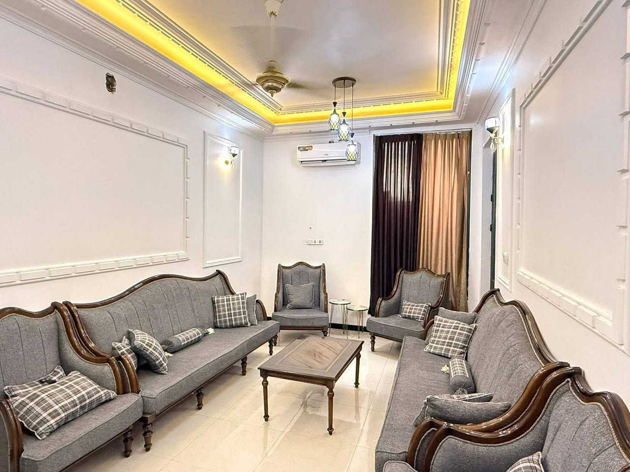 مكـتب محـمد الـبـدران للـعقار

يعلن عن وجود 

دار للبيع  طـابو زراعـي
  #حي #الـصحة  خلـف الـمدينة المائية

#المساحه ١٤٠ متر 
#طابق #واحد
صاله ومطبخ وهول وغرفة نوم وصحيات ٢ وكراج سياره 

لمعرفة السعر والتفاصيل 
***********واتس 
*********** واتس 

#عنوان #المكتب
حله جسر الثوره مجاور اسوق٢٤ ساعه
