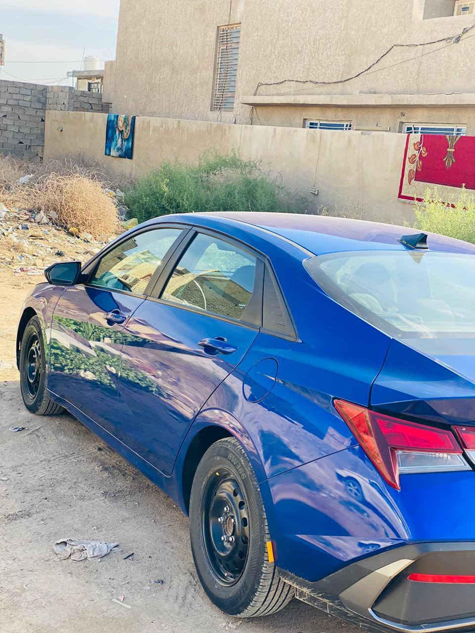 السلام عليكم النترا 2023 بغداد فول عده الفتحه حادثها بس دعاميه الخلفيه وهنا بالعراق بابتين بدون دواخل بدون ايرباك بسمي بغداد بكاني الزعفرانيه الرقم ***********   السعر 140 ورقه
