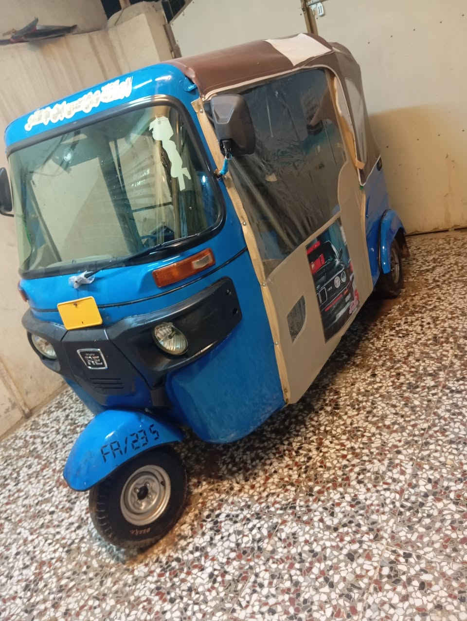 سلام عليكم اخوان تكتك بجاج فورسي مديل واحد وعشرين بيها مكينه مال زيل كلشي ماناقصها وين مايعجبك اتريها اوراق أصولي العنوان بابل ناحيه المتحتيه الحمزه الغربي للتواصل على ***********
