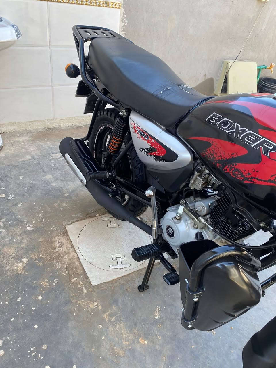 سلام عليكم بوكسر 23 لبيع ماشيه 10 الف مستعجل عل بيعه عندي عمليه
1900 
مكان بغداد جاوب تصال فقط 

***********
