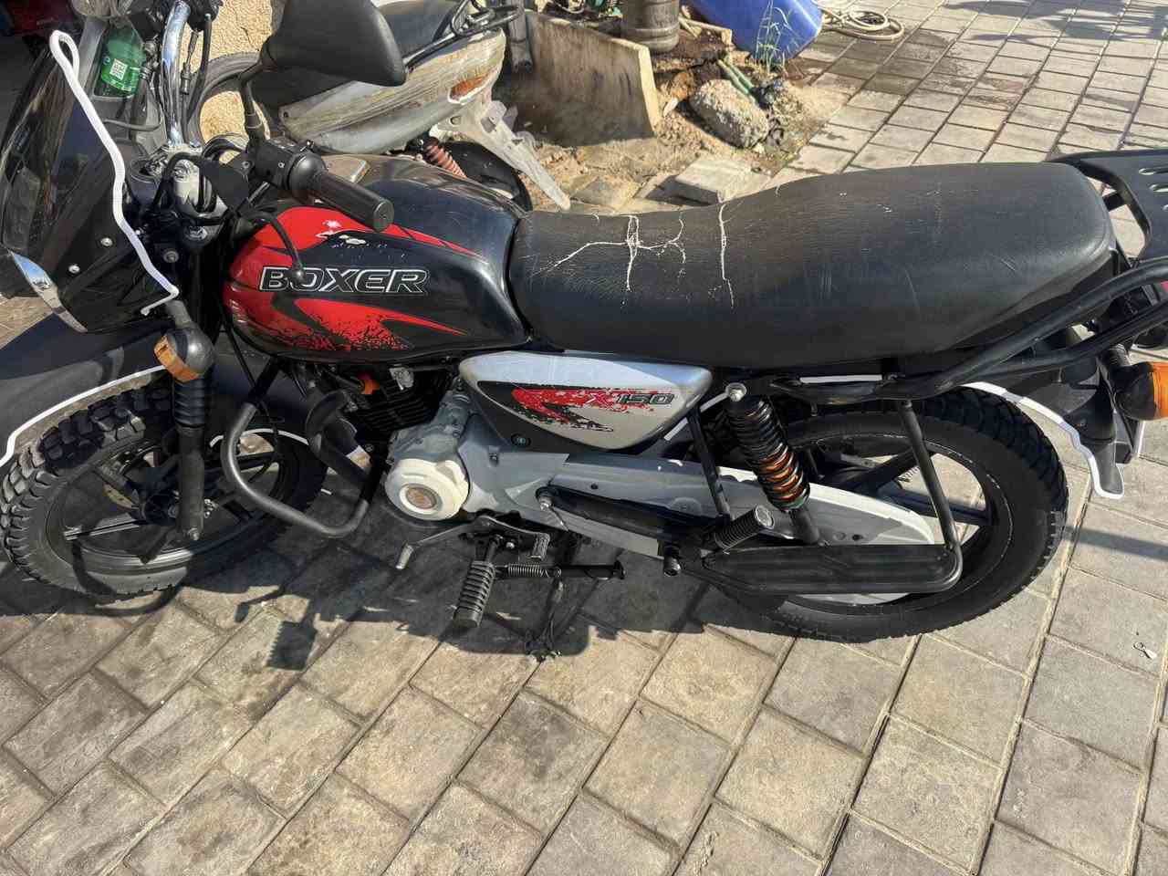 بوكسر موديل 23 اوراق كامله جاهزه الدراجه مابيها اي نقص سلف كهربائيات كلها شغاله مكينه ناعمه بمليون مكاني البنوك ***********
