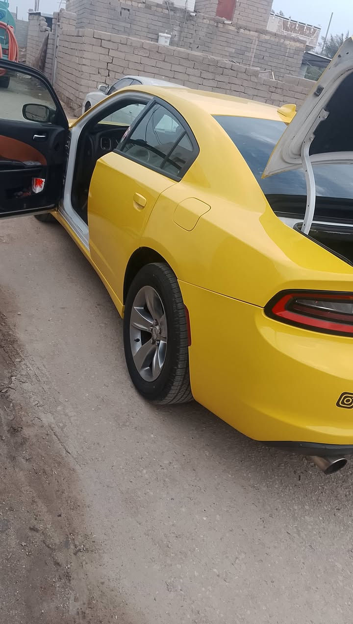 سلام عليكم
جارجر موديل 18 أصل 
كفاله كير حداده تخم تاير جديد 
رقم كربلاء 
تبديل الجاملاغات لاماميه فقط بدون ضربه 
والباقي كفاله
اي ستفسار ***********
