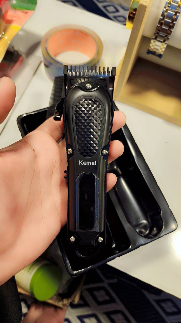 مكينة حلاقه شعر ماركة كيمي 
السعر ب15 مع التوصيل


**إذا كنت صاحب هذا الإعلان وتريد حذفه لأي سبب، رجاءا أرسل رسالة إلى الدعم الفني**