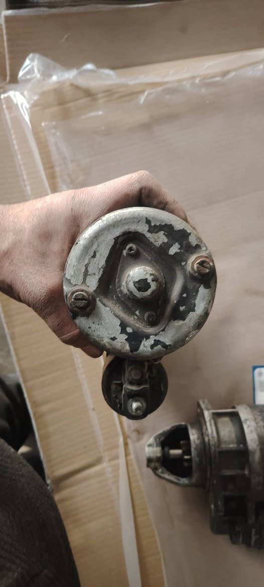 سلف بي ام  سعر الوحد ٥٠ الف
***********
مكاني البياع
