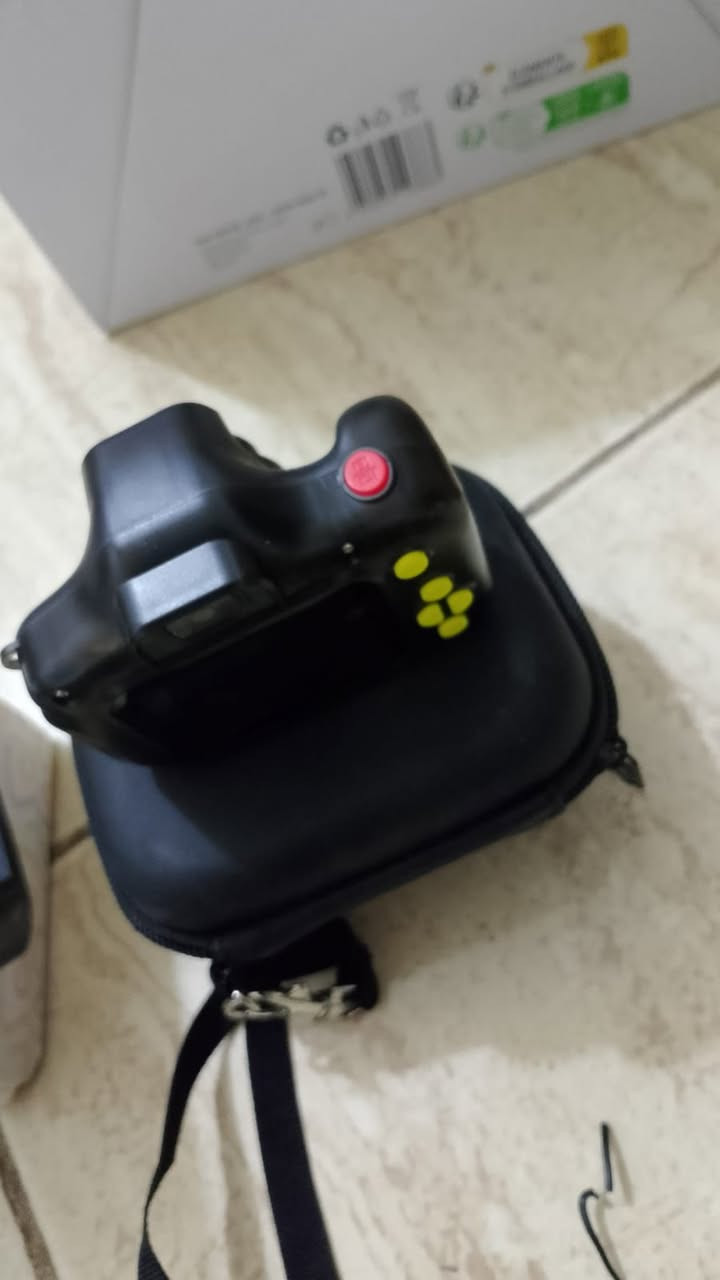 ايباد نضيف مثل متشوفون وكامره سعرها ٢٥


**إذا كنت صاحب هذا الإعلان وتريد حذفه لأي سبب، رجاءا أرسل رسالة إلى الدعم الفني**