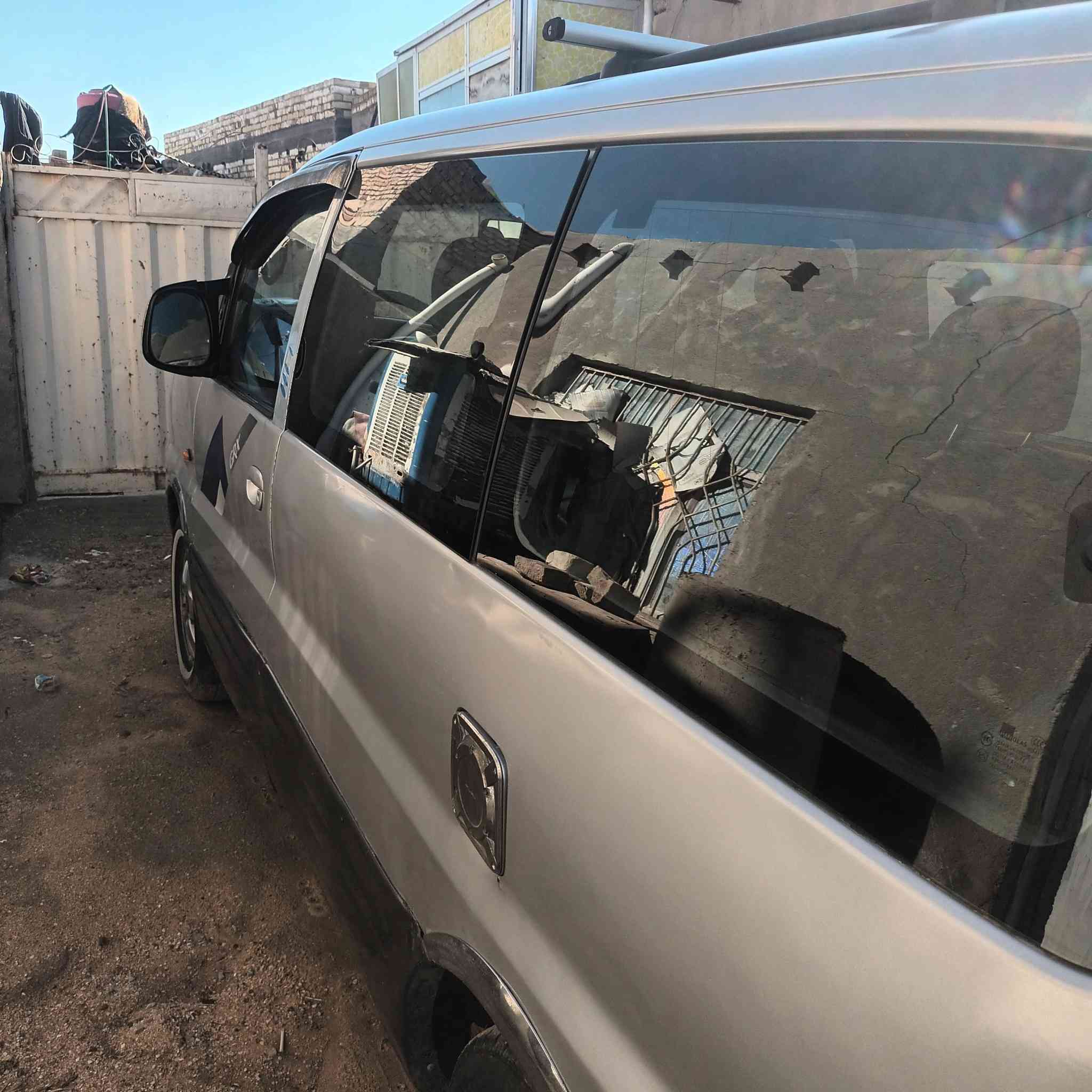 السلام عليكم ورحمة الله ستاركس 2000 خصوصي مسكر اوتماتيك رقم بغداد انكليزي بسمي سنويه لغايه 2030 شرط التحويل كير اوتماتيك مكينه وكير واكسل مكفولات
هزه جديده
حداديتها جديده دواخله حلوه كشنات جلد 
مصبوغه حزام السياره حلوه وجاهزه
السعر 95 وبيه مجال
***********

مكاني بابل الهاشميه
