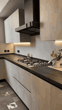 لا تفوت عرض نهاية السنة مع سكيتج 😍😍
عرض قوي جدا ومستمر  بعد انتهاء الشهر الأول من السنة🎨🪄
نقدم مع المطبخ  درسنك روم بتكلفة الأخشاب فقط 
وكذلك ان تم شراء درسنك يتم تقديم المطبخ ب التكلفة الإجمالية للاخشاب فقط 🌹
احجز مع سكيتج الان ولا تفوت هذا العرض القوي 🌼
للاستفسار التواصل على البيج 
او الاتصال على ***********. 📞
