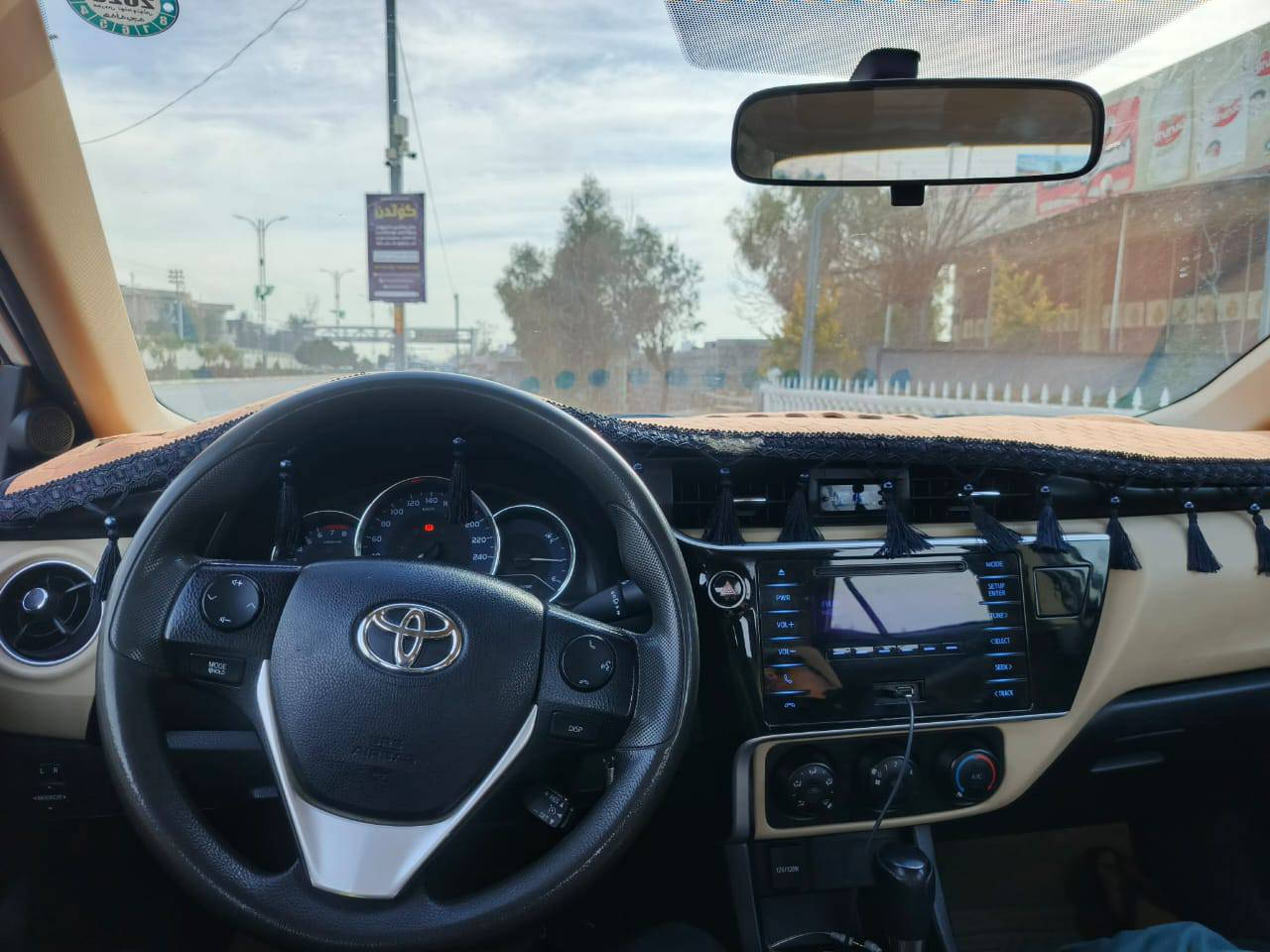 تۆیۆتا کرۆلا 2018 بیکاشۆ 
تۆماتیک،20ی خلیجی ،
122000 ڕۆشتوە 
مواسەفات /سکان ڤۆلیۆم-تحدید سرعە-دژەخلیسک بەس نازانێ  ڤۆلیۆم چییە
سەنەوی و ژینگەی /مەرجی تازەیە،سەنەوی تازەکراوەتەوەتا 2030

سعر لە کۆمێنت داوابکە ڕاستەخۆ بۆت دیت 📩 

گێڕ و مەکینەوتەبریت 
 تەبریتی مەزبووتە 
چی هەیە و چی نییە /دووپەڵە بۆیاخی هەیە 

ژمارەی خاوەنی 
***********
