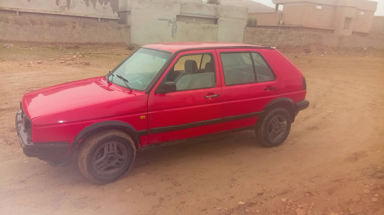 كولف ١٩٩١ محرك 0.8 مصبوغ عام رقم جديد نينوى 12 هزه لشهر الخامس  كير محرك شرط كهربائيات شغالة شرط التحويل كابون بنزين موجود سعر 22 وبيها مجال *********** مكان السياره تلعفر ناحية العياضية
