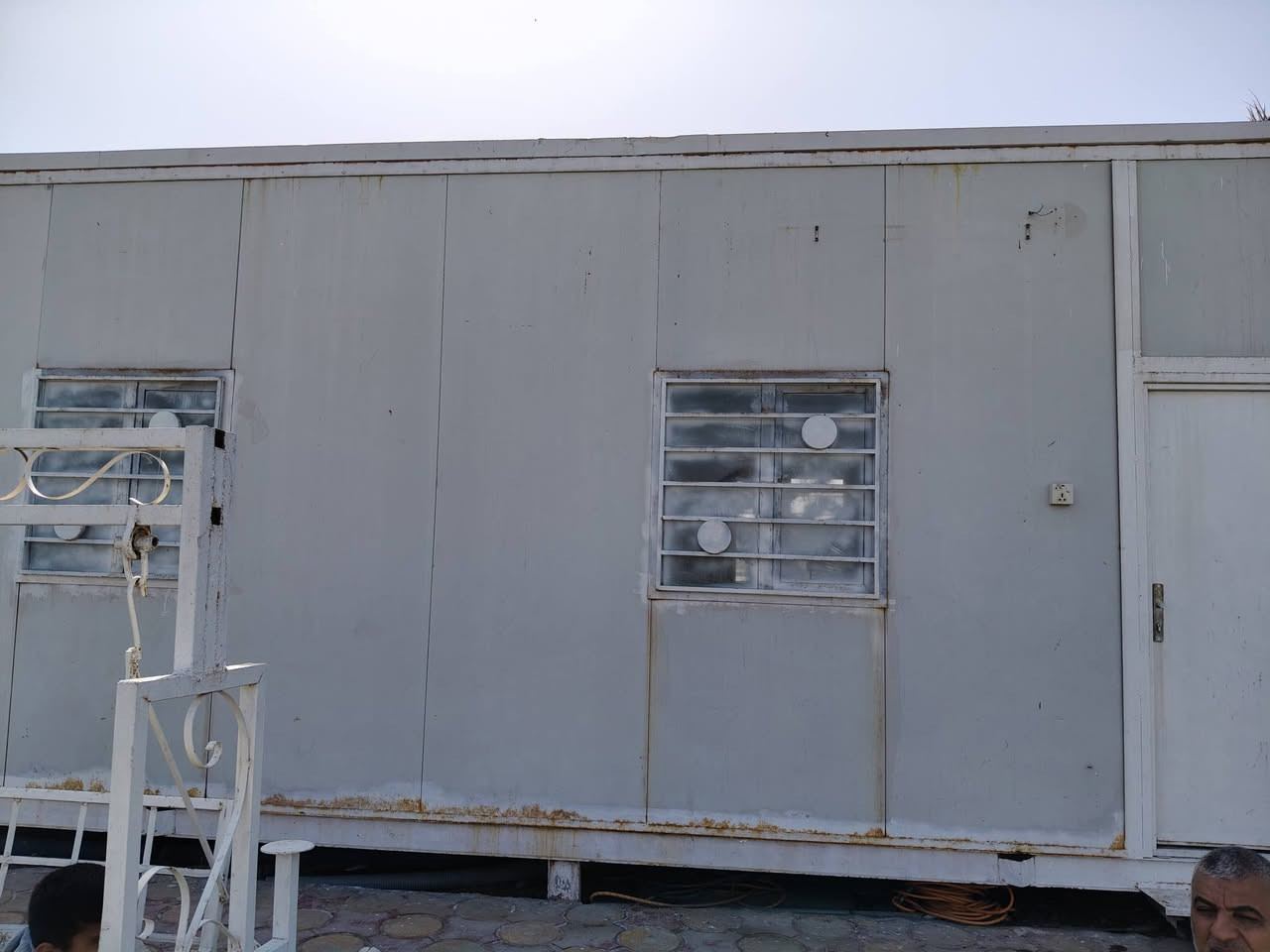 يا الله عمي سلام عليكم مرخصه مدير الكروب المحترم متاح كرفان قياس 4x7العنوان بابل قرب العلويه شريفه الاستفسار على الرقم***********/***********
