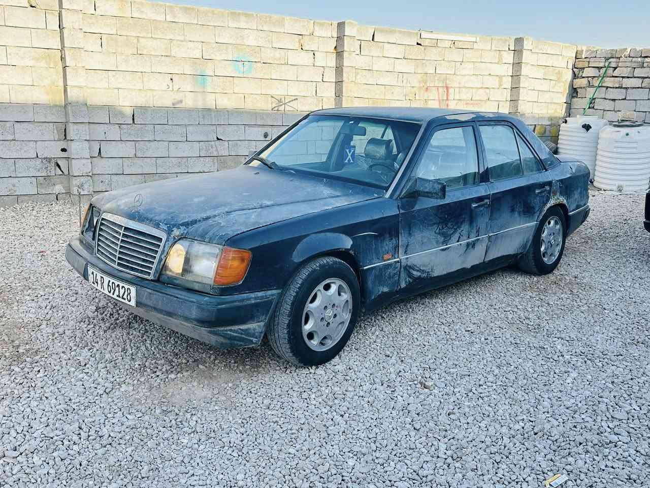 مارسدس. مؤديل 1991. بيبي شبح رقم بصره انكليزي سنويه 2030 باسمي. تحويل مباشر
السياره جاهزه من كلشي غرفه جديده مكينه جديده تبريد شغال 

السياره يرادلها صبغ فقط كلشي متحتاج غير الصبغ عارضه للبيع ولمراوس  حسب القناعه  السعر 43 وبيه مجال بصيط. 

للاتصل ***********. مكان السياره الديوانيه قضاء غماس  تفاصيل اكثر بالفيديو
