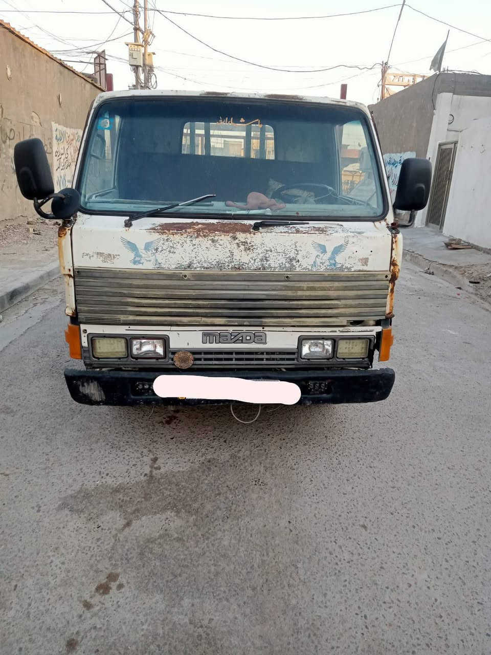 السلام عليكم
بيكم مازدة(2)طن فحل
موديل94
مكينة 3000
كير و اكسن بنكو
سيارة رقم نكليزي بغداد
السعر 35 ورقة
العنوان بغداد  ***********
