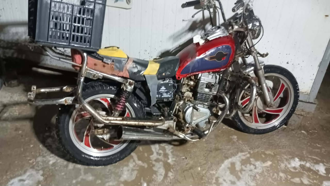 السلام عليكم دراجه تايموته للبيع موديل ١٩ ادوات كلك شقاله  نكره مكان ناصريه سيدخيل  الاستفسار اتصل ***********
