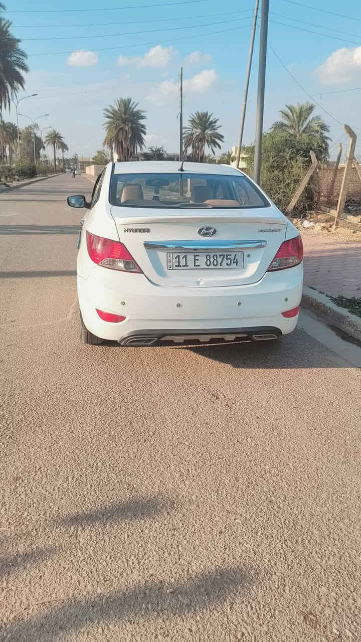 السلام عليكم 
اكسنت خليجي موديل 13 
السياره بأسمي رقم بغداد دولي الجديد 
تدفئه تبريد كله شغال 
تحكمات ستيرين 
اشاره بالمري
كاميرا خلفيه 
شاشه 
السياره خير من الله 
ترهم بيع وترهم مراوس مكاني بغداد سلمان باك 
***********
