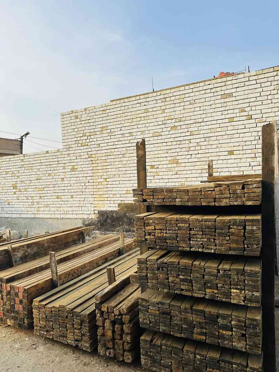 قالب خشب للبيع 13 مكعب /***********
