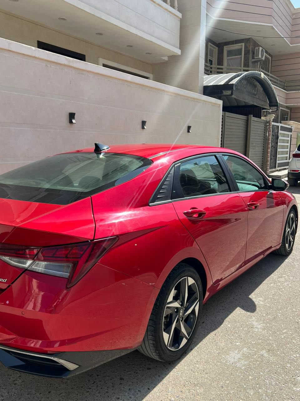 النترا 2021 وراد امريكي 
حادثها دعاميه خلفيه 
فول سياره واحد على واحد لمتدد
فتحه شاشه منتصل 
كشن كهربائي داخل لونين كنتارا 
وسياره بيه كلير 3قطع  بامريكا بدون تعمير 
مكينه 2000دوش 
صورها بامريكا وصور لسونار بل منشور 
رقم /***********
مكان بغداد
السعر160
