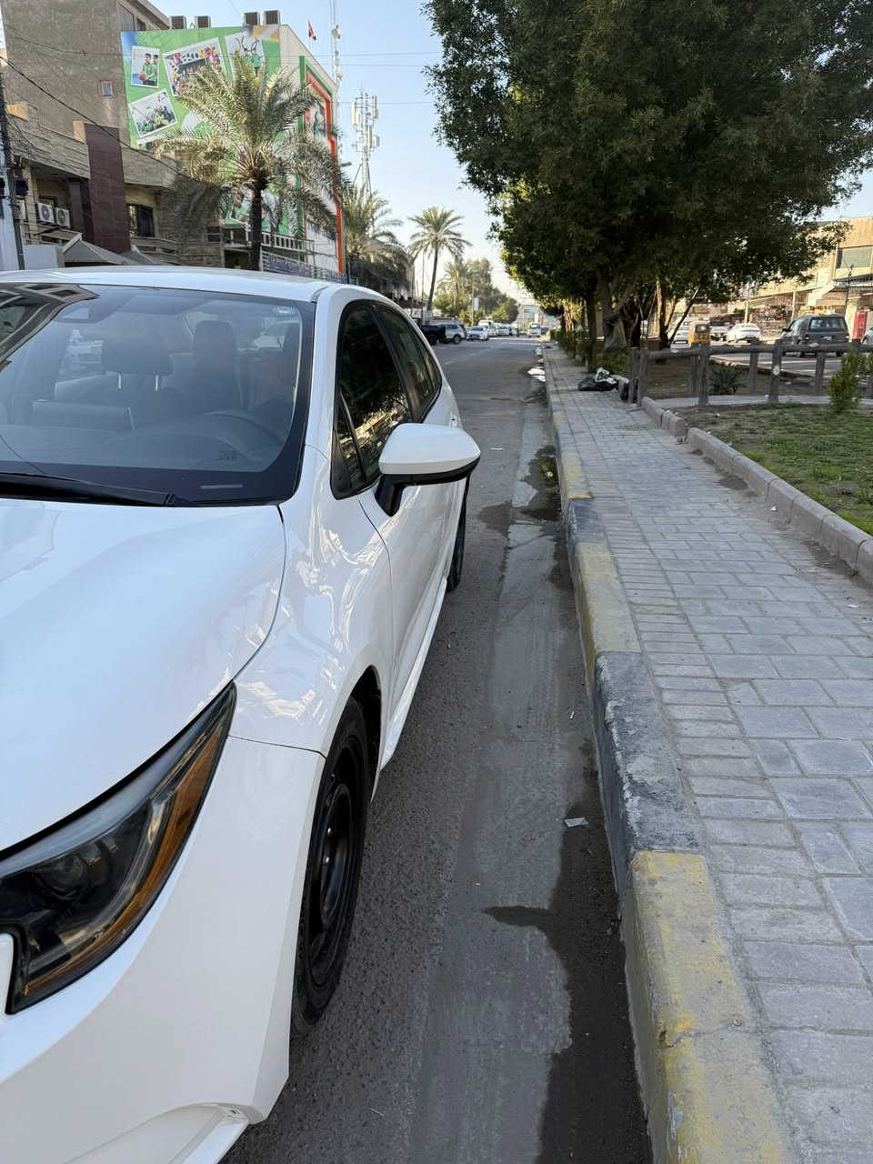 سلام عليكم كورلا  موديل 20شكل 21 LE سياره بسمي حادثها جاملغ وربع بنيد بدون دواخل بدون اريباك  
موصفاتها
سياقه ذاتيه
اوتو هولد
سايد بريك بصمه
رادارامامي
لايت اوتو
بعد موصفاتها معروفه
مكان شارع فلسطين 
السعر 145وبيها مجال بسيط 
الاتصال***********
