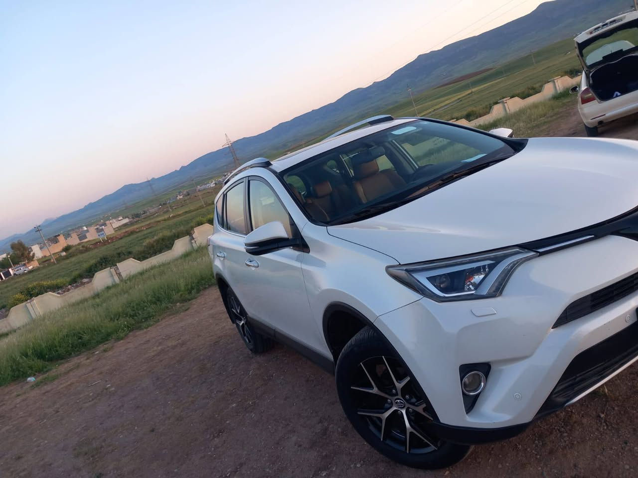 راف خليجي شركه ساز ٢٠١٨ ابيض صدفي فول موصفات مابيه دعم ولاصبغ بس بارد اثنين  باسمي سنويه جديده  ر.م ***********
