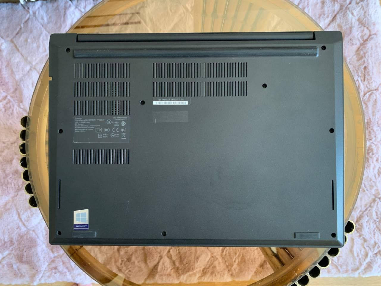 السلام عليكم 
عندي هذا اللابتوب اريد اراوسه بلابتوب اقوى وانطي فرق 💸

 Lenovo Thinkpad E495
 وكرت شاشة خارجي 2gb سلم 
مواصفاتها 
Ryzen 5 3500u معالج اقوى من i5 جيل عاشر 
Ram 8gb Ddrr4 2400MHZالرام 
Hard SSD 240GB Intel الهارد 
من اقوى الانواع واسرعهن وبي منفذ اخر لإضافة ssd m.2 
كارت الشاشة خارجي AMD RADEON Vega 8  (2gb) مع الشير (5gb)


**إذا كنت صاحب هذا الإعلان وتريد حذفه لأي سبب، رجاءا أرسل رسالة إلى الدعم الفني**