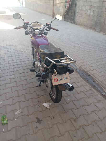 دراجة يراني نوع تايكر للبيع
الدراجة ما صارلهة شهر من نزلتهة زيرو 
موديل 2025 السعر 650 وبيهة مجال 
***********
***********
