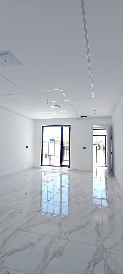 📢خانوی تابلۆی نوێ بۆفرۆشتن 
📏ڕوبەر :180مەتر
♦️خانوی فول مواسەفات مۆدێرن
♦️پەنجەرەی ئەلەمنیۆم،دەرگای تەختەی تورکی 
✅پێک هاتووەلە
🔹ژووری مێوان
🔹دوو ژوور نوستن
🔹هۆڵ
🔹مەتبەخ+مساعد مەتبەخ
🔹مشتەمەلات
🔻بۆزانینی نرخ زانیاری زیاتر پەیوەندی بکەن بە عقارات شێروانە
☎️📞 ***********زانیار
