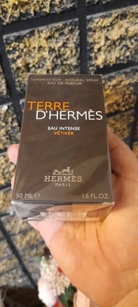 تيري هيرمز • فيتيفر انتنس • مسلفن