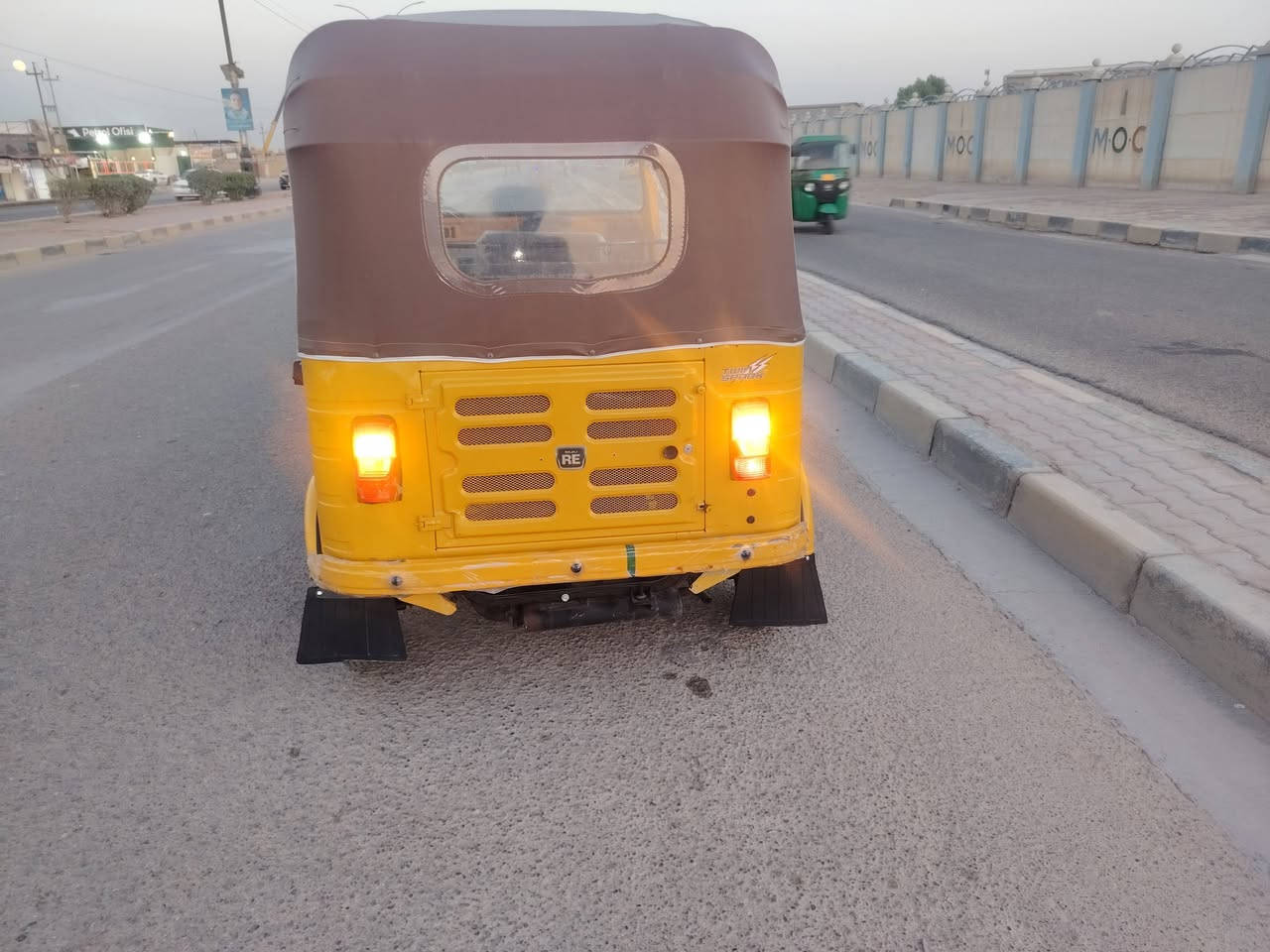 20 شبر بلغد فقط باقي كفاله مجفت مكان حي جامعي  تكتك بلادي***********

