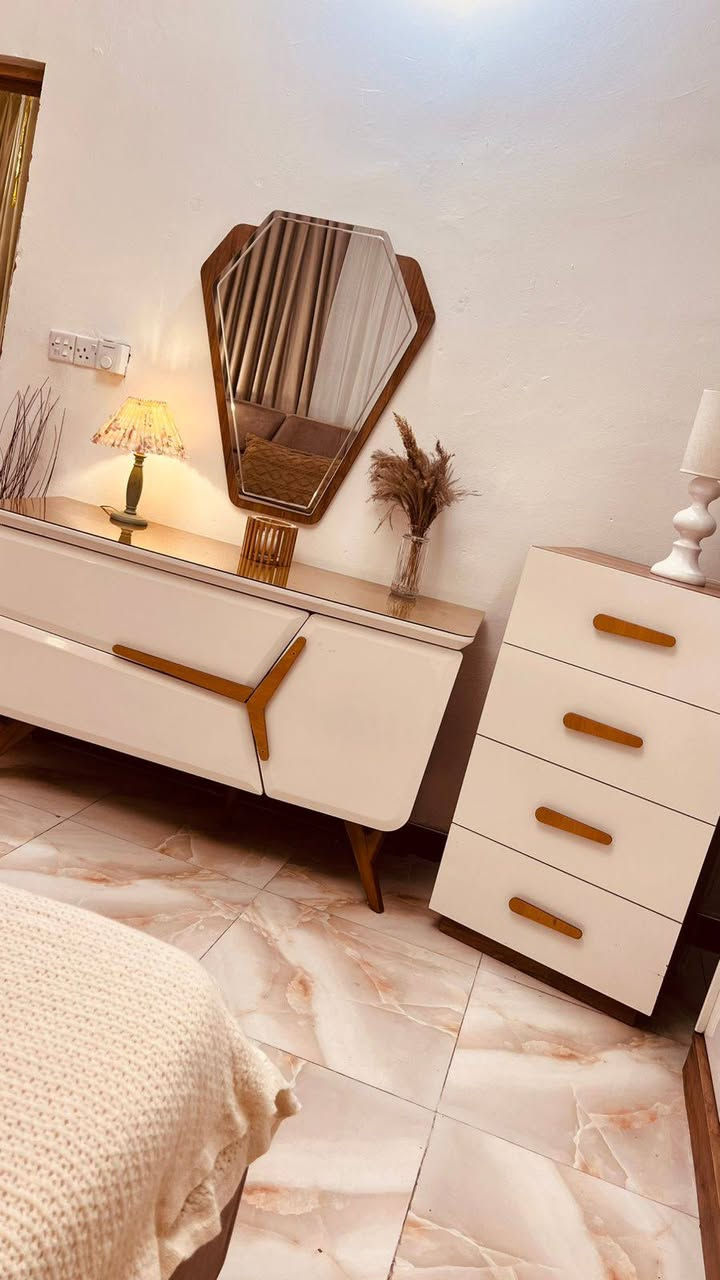 غرفه تركيه ماركه ايدول 8قطع والسرير مخزن وكولهه هايدروليك نظيفه كولش السعر 900 الف
للاستفسار الاتصال عالرقم ***********
