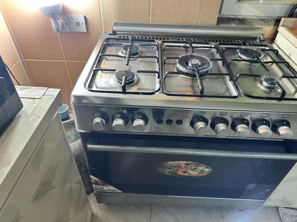 غراض بيت نضيفه جدا مابيهم عيب

غرفه اطفال ٥٠ الف 

طباخ ٢٠٠ الف جديد ايطالي اي عيب مابي 

سنك ومعلق كاونتر ٢٠٠  الف مترتين ونص 

وسبلت طن جديد موسم واحد مشتغل سامسونج ١٧٠ الف 

وسبلت دينكا نضيف شغال اي عيب مابي ب٢٥٠ الف طن ونص 

جميع الغراض نضيفه. ***********
