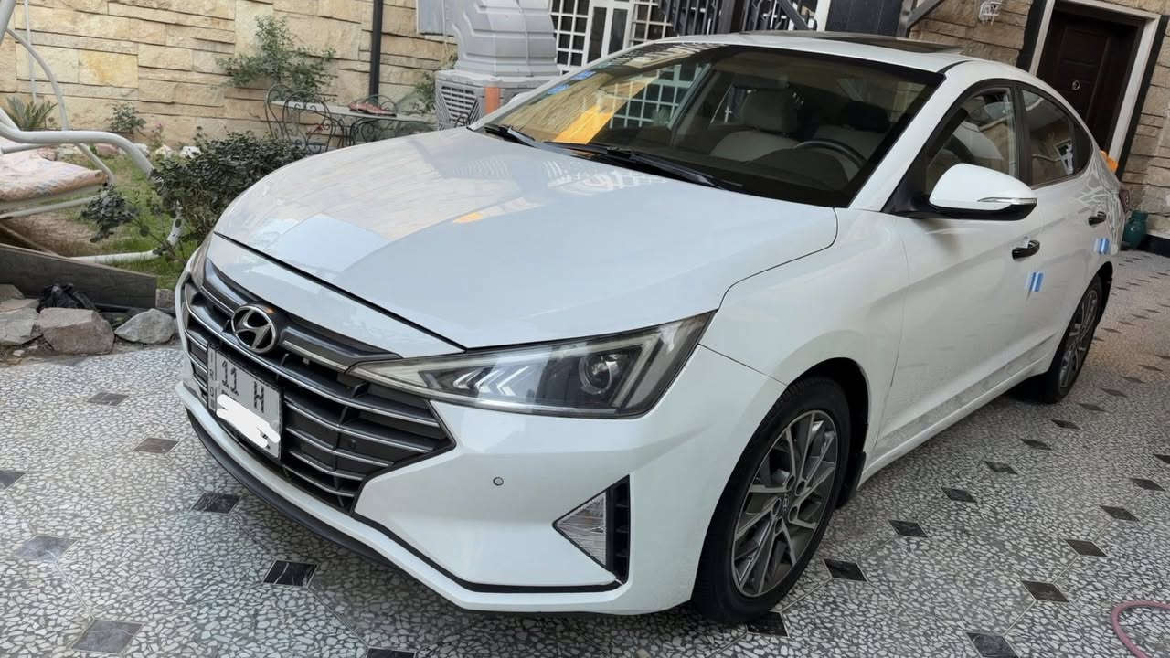 للبيع النترا خليجي الكاصد ٢٠٢٠ فول ١/١ مكفوله من الصبغ
سياره جداً نظيفه رقم بغداد مشروع وطني سنويه ب اسمي 
المواصفات :-
١- فتحه ( سلايد ) 
٢- بصمة تشغيل + ابواب 
٣- ترحيب عند الاقتراب 
٤- شاشه كبيره + كامره 
٥- محرك ٢٠٠٠ دوش مكفول 
٦- ماشيه ٧٨ الف كيلو 
٧- حساسات امامي خلفي 
٨- داخل كاربون 
٩- مري شفط + اشاير مري 
١٠- عددته وسبيره جدد + كتلوكات الشركه 
وباقي المواصفات المعروفه ملاحظه (( صبغ نص الدوسه فقط )) 
عنواني بغداد حي الجامعة
 السعر ١٥٩ ورقة
***********
