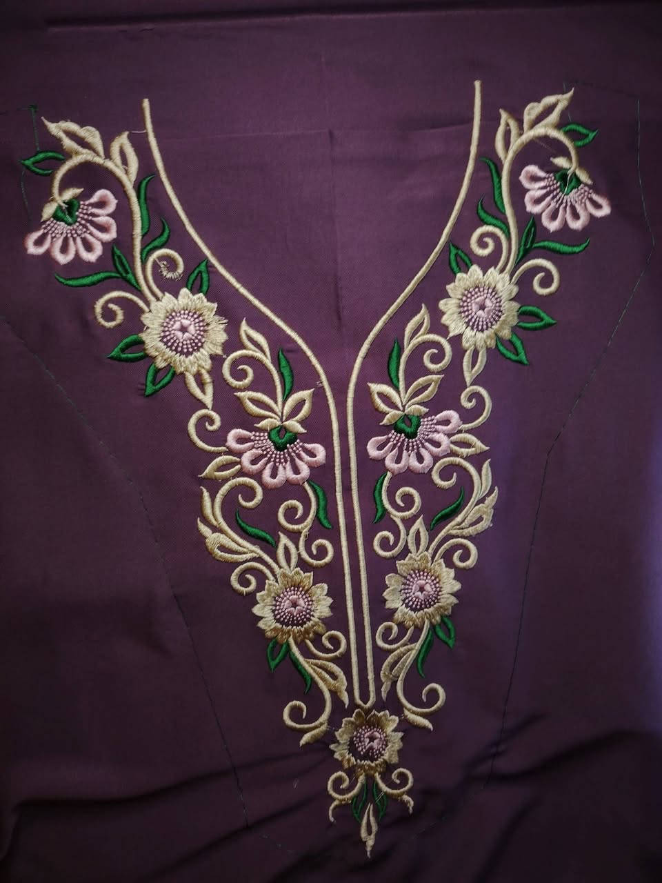 شغل تطريز دشداشة حسب الطلب🧶🪡#تطريز_وشاحات #تطريز_دشاديش #تطريز_اسماء #تطريز_حسب_الطلب


**إذا كنت صاحب هذا الإعلان وتريد حذفه لأي سبب، رجاءا أرسل رسالة إلى الدعم الفني**