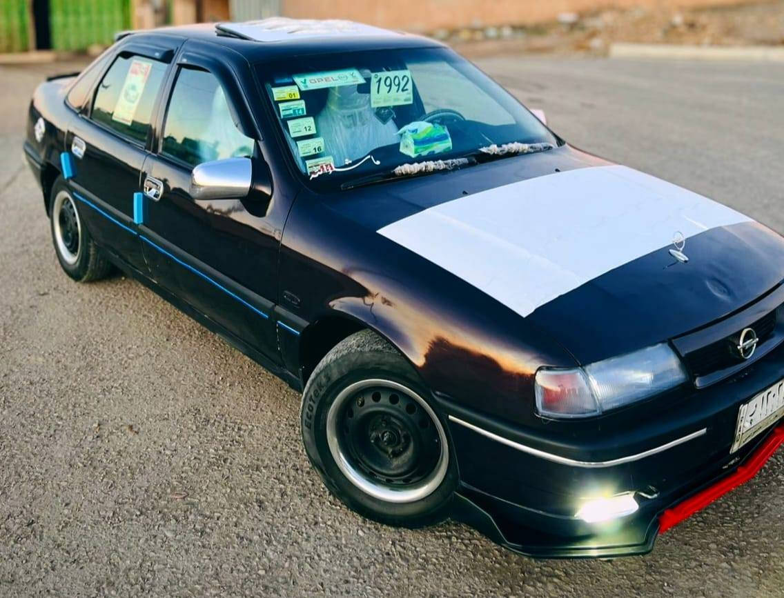 السلام عليكم للبيع اوبل فكتره موديل  92  رقم بغداد مشروع وطني لل 29 بسمي تحويل ثاني يوم جديده لاخياس والا ضربه محرك كير شرط السياره حيل جديده تخم تاير جديد صدر جديد طبه بطانين صاج بل جيس داخلها حيل جديد  مكان السياره تكريت السعر 45وبيه مجال قليل لاستفسار لاتصال ***********
