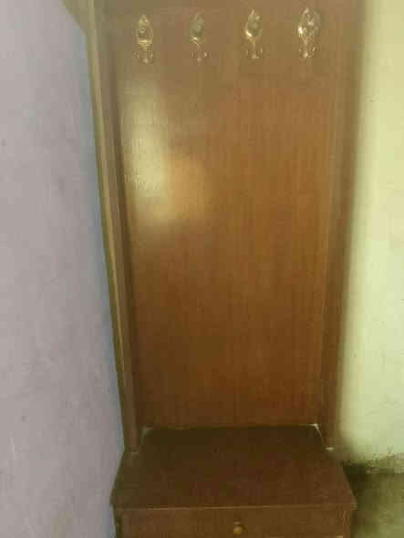 غرفه صاج نوع الثكيل ام الخمس بيبان ظهر جرجوبه براغي  السعر ٤٥٠ وبيعه مجال ***********
