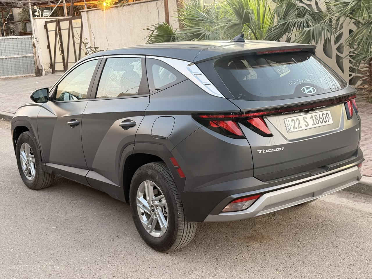 السلام عليكم
توكسان ٢٠٢٥ أمريكي دخول وترقيم اربيل جديد
 ماشيه ٤ الف 

موصفات 
بصمه 
كشنات تدفئه كهرباء
رادارات 
كامره 
شاشه 
مودات قياده 
سايد بريك بصمه 
لد امامي خلفي
ويل كب 
دخول ذكي 
تبريد بيانو
هيتر استرين
تبريد قطعتين

حادثه بنيد 

مكاني زيونه  

١٩٣ وبي مجال بسيط

***********
