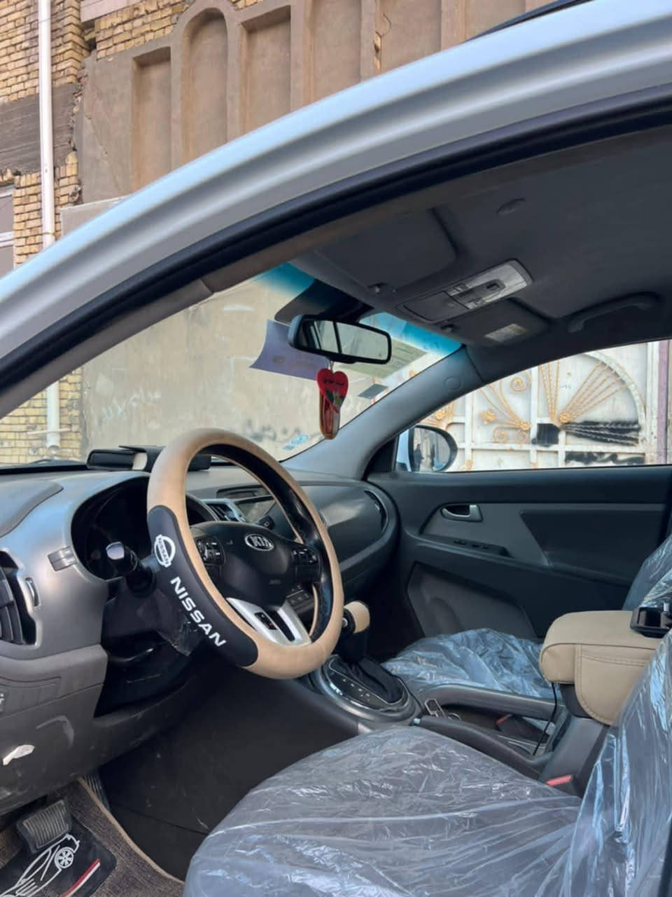 سلام عليكم
كيا سبورتج 2014خليجي كفاله عامه محرك 2400 كير ومحرك وتبريد وحديده وتخم تاير كله جديد  سياره كامله رقم بصره الدولي مداور ثاني يوم  سعر 165 وبيها مجال مكاني ناصريه حي العسكري ‏‪***********‬‏

