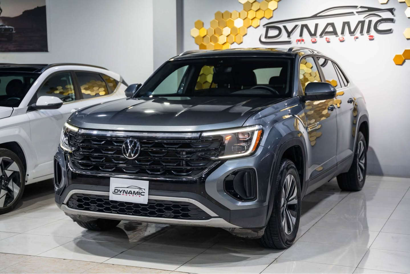 2024 VOLKSWAGEN ATLAS CROSS SPORT

سعر : 🔥🔥
موديل :2024
مواصفات : SE
محرك : 4 سلندر
وارد : امريكي
عداد : 32,000ميل
صبغ : ٢ قطعة صبغ 
ارباك : ستيرن و  بردة
رقم : ( موقط) ( كاتي)
ناونيشان هةولير جادةي حديد و خشب پيشنگاي دايناميك موتورز
بو زانياري زياتر پةيوةندي بكةن بة وتس اب
*********** 
============ أربيل, العراق
