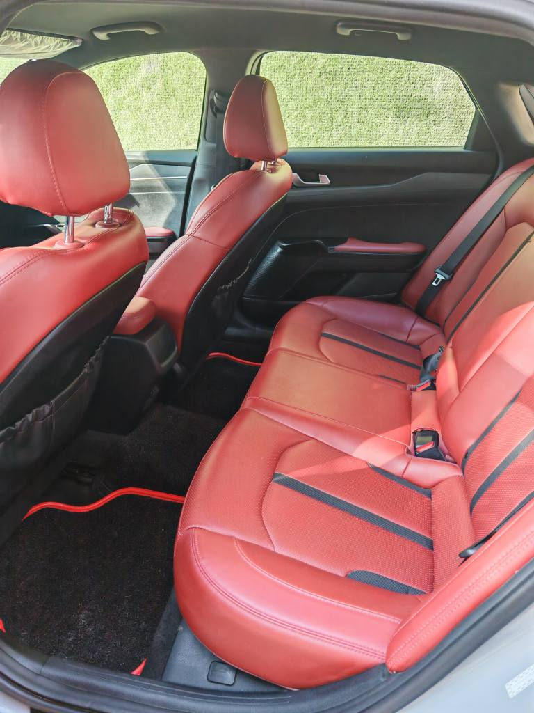 سيارة k5 سمنتي موديل 2024
ماشية 30 الف 
السيارة جاهزة وكاملة من كلشيء مابيها اي نقص
تريد وكالة او مداور ثاني يوم
مواصفات السيارة معروفة
بصمة ابواب
دخول ذكي
رادار حوادث
تحديد مسار
مثبت سرعة
4 وضعيات قيادة
اشاير بالمري
سايد بريك بصمة
اوتو هولد
دواخل ماروني

ضربتها خليفة جنطة 
والجاملغ الخلفي دحجة خفيفة 
للاتصال 
*********** ناصرية, ذي قار
