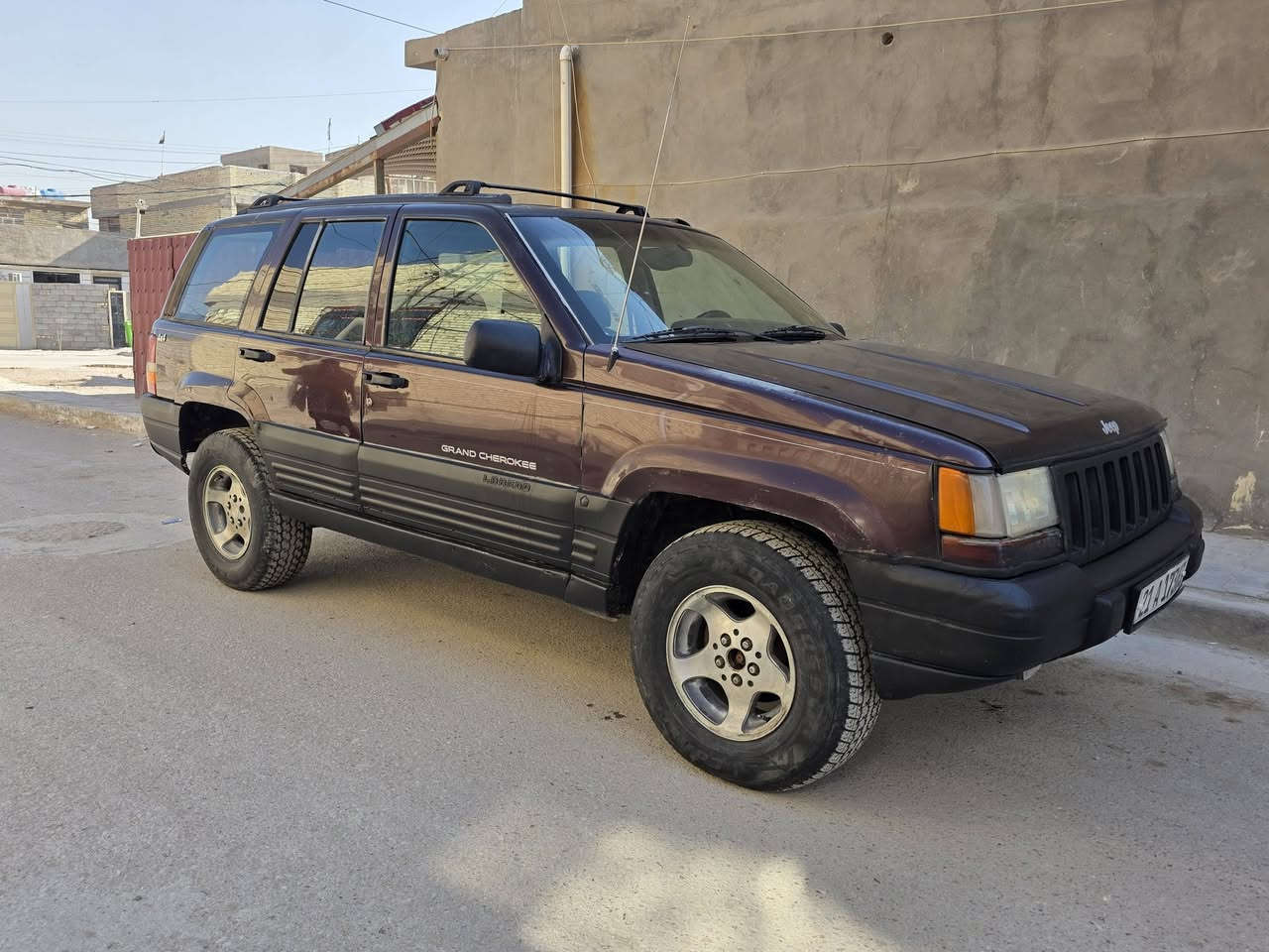 جيب  شاروكي 97فول موصفات دفع رباعي محرك 6بلاد طخم تاير حدادي كير محرك صبغ  كفلاه  سياره جديده خير من الله ترايك لربيل  رقم سليمنيه بسامينه سنويه  جديده ***********.     ***********
