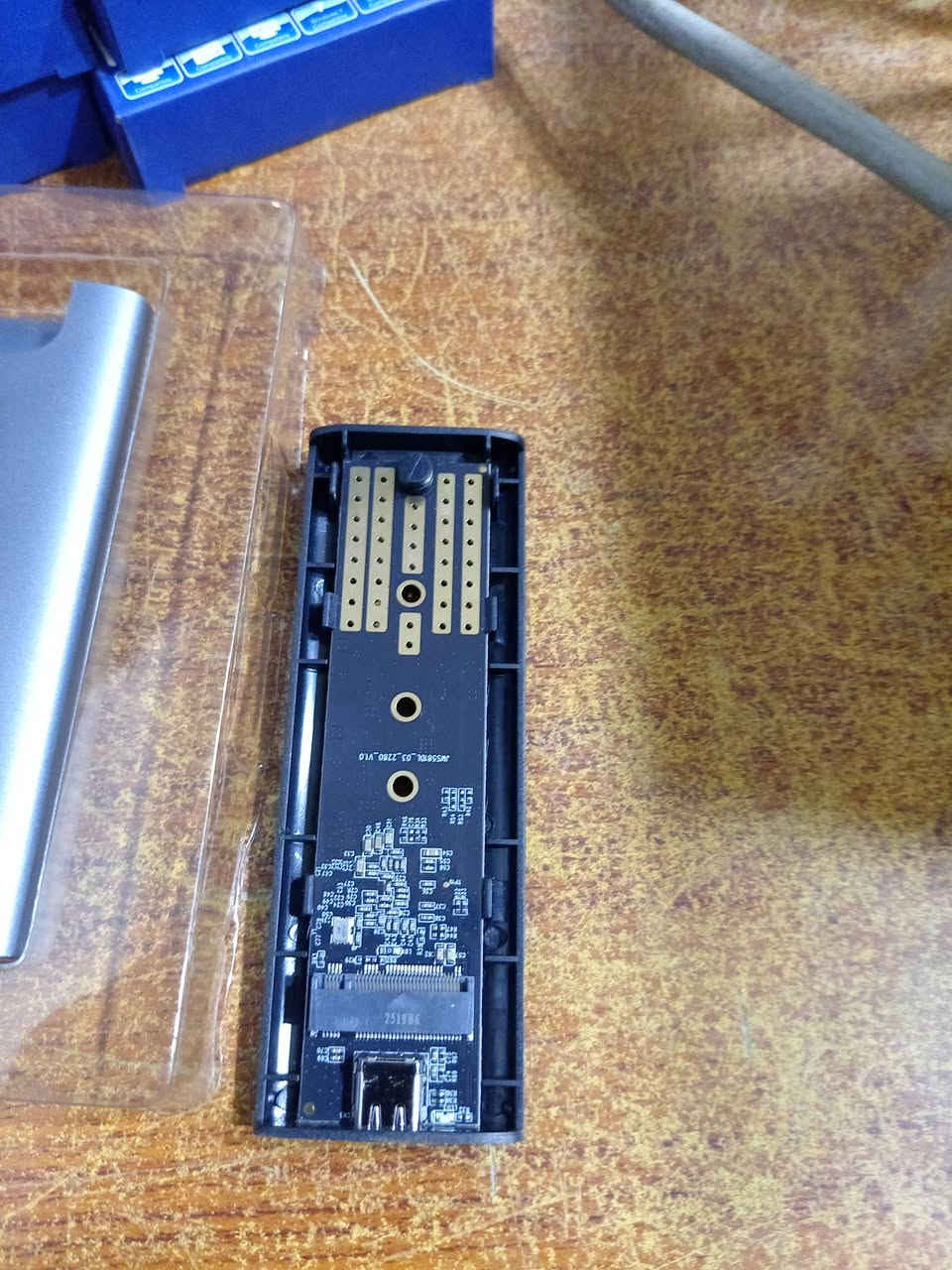 جديد غير مستخدم ومفحوص فقط نموذج غلاف معدن  راك هارد nvm2 وm2 فقط راك تايب سي والآخر usp 3 🌹 سعر 25 الف مع التوصيل مجانا


**إذا كنت صاحب هذا الإعلان وتريد حذفه لأي سبب، رجاءا أرسل رسالة إلى الدعم الفني**