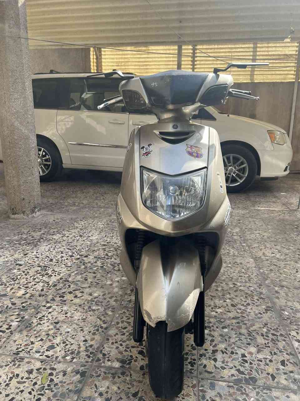 السلام عليكم دراجه سكنس نثيه ١٤٠ الدراجه خير من الله شغاله من الطول للطول تايرات جدد مكينه نضيفه بيها كلج امامي رياضي شلعه ومعدل كفرات نضيفات الدراجه شوفت عينكم السعر ٥٥٠وبيها مجال بسيط مكاني بغداد غزاليه شارع الضغط الرقم *********** متواجد على الواتساب .
