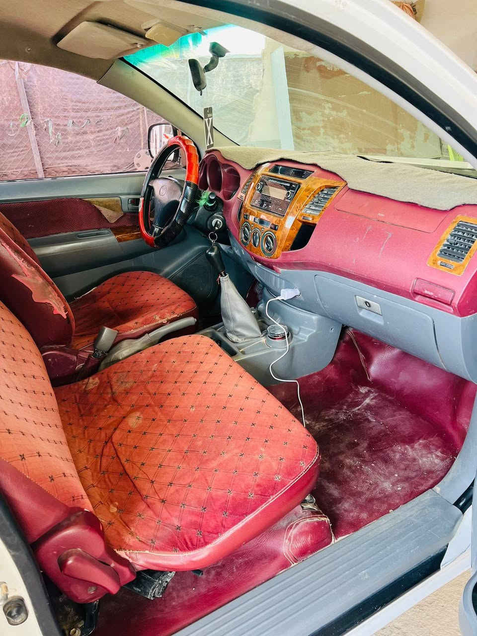 للبيع سياره 2010 تك قماره بسمي. السعر 120وبيه مجال              العنوان بابل القاسم
الاستفسار ***********
