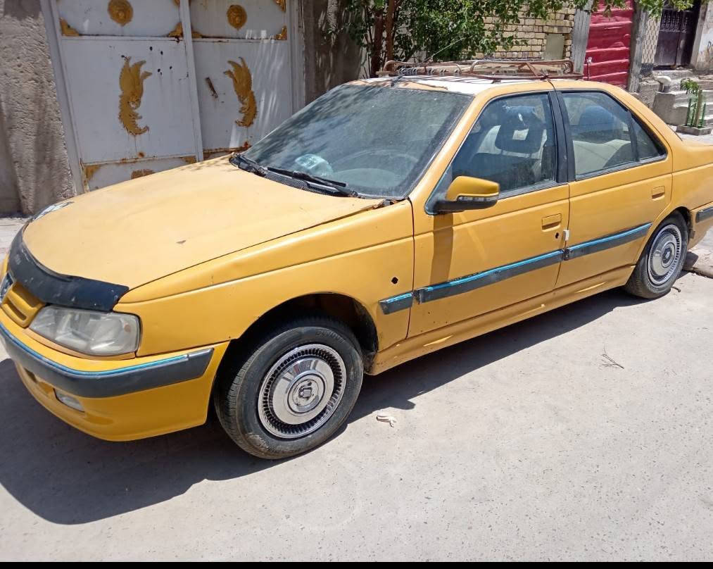 سلام عليكم بيجو بارص لل بيع سياره جازه من كلشي رقم نكليزي سنويه جديده مكينه كير عل شرط غلف نضيف سعر 22 بيه مجال *********** عله هاذ رقم مكان سياره ديوانيه حي عسكري مكلف بل نشر تصل
