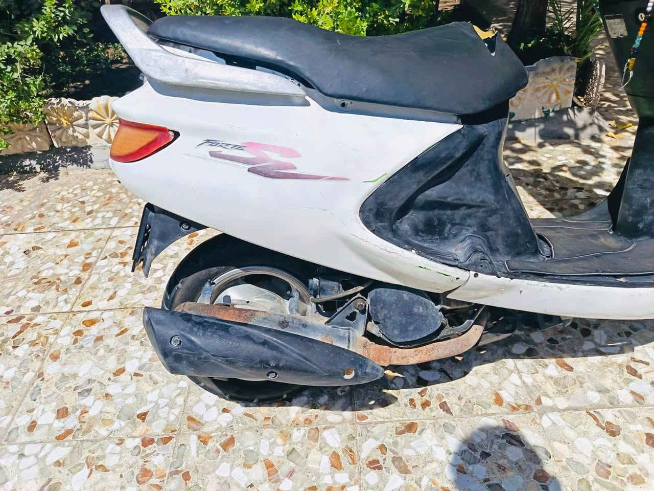 فراشة كرستال مكفولة سلف وهندر وكهربائيات كله شغالة  شلعه ومعدل ونعومه فول 
 السعر/325 وبيها مجال حله مركز/***********
