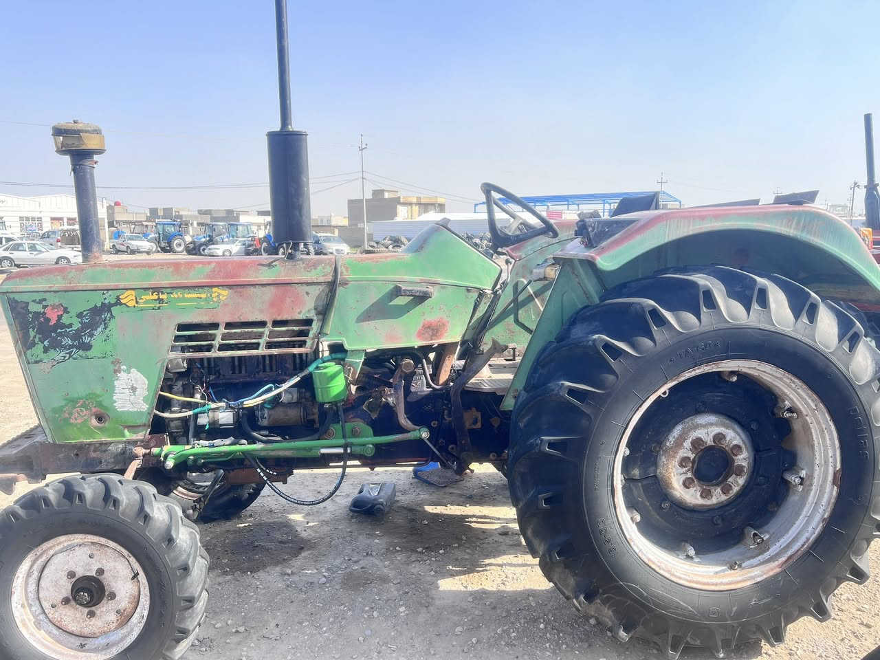 سلام عليكم للبيع سيرت مديل 2001بدون مكينه وضع شركه تخم تاير باور جديد محرك وكير وكسن كله شرط السعر 6/500مليون مكاني واسط الزبيدية 
***********
