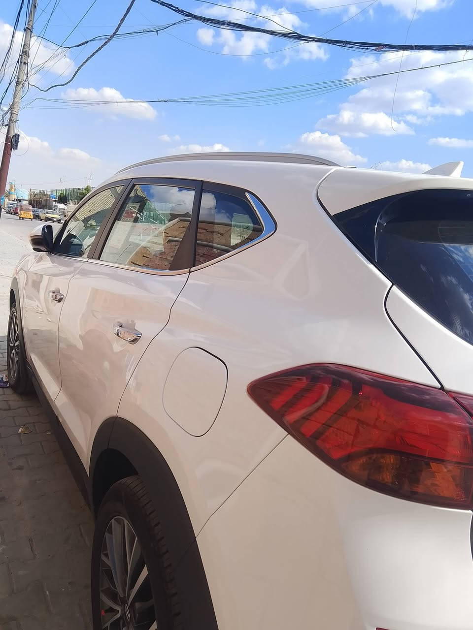 سلام عليكم توسان موديل 2020 فول مواصفات ماعد بنرامه سيارة جديدة شريكت الكاصد رقم  الهاتف *********** مكان بغداد الشعب
