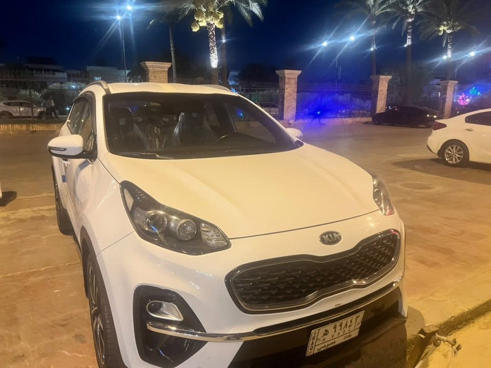 سبورتج خليجي
محرك ٢٠٠٠
بدون ضرر 
ماشية ٧٠كم
مكانها بغداد الكرخ
***********
السعر ١٩٨٠٠$
